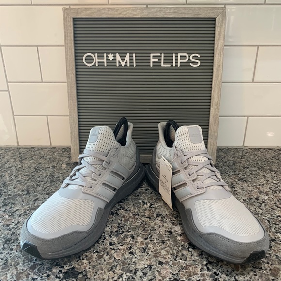 Adidas UltraBOOST S&L Mens Running Shoes NIB - Picture 3 of 8